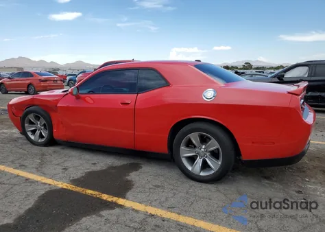 2018 Dodge Challenger Sxt z USA, uszkodzony, nr VIN 2C3CDZAG8JH132345